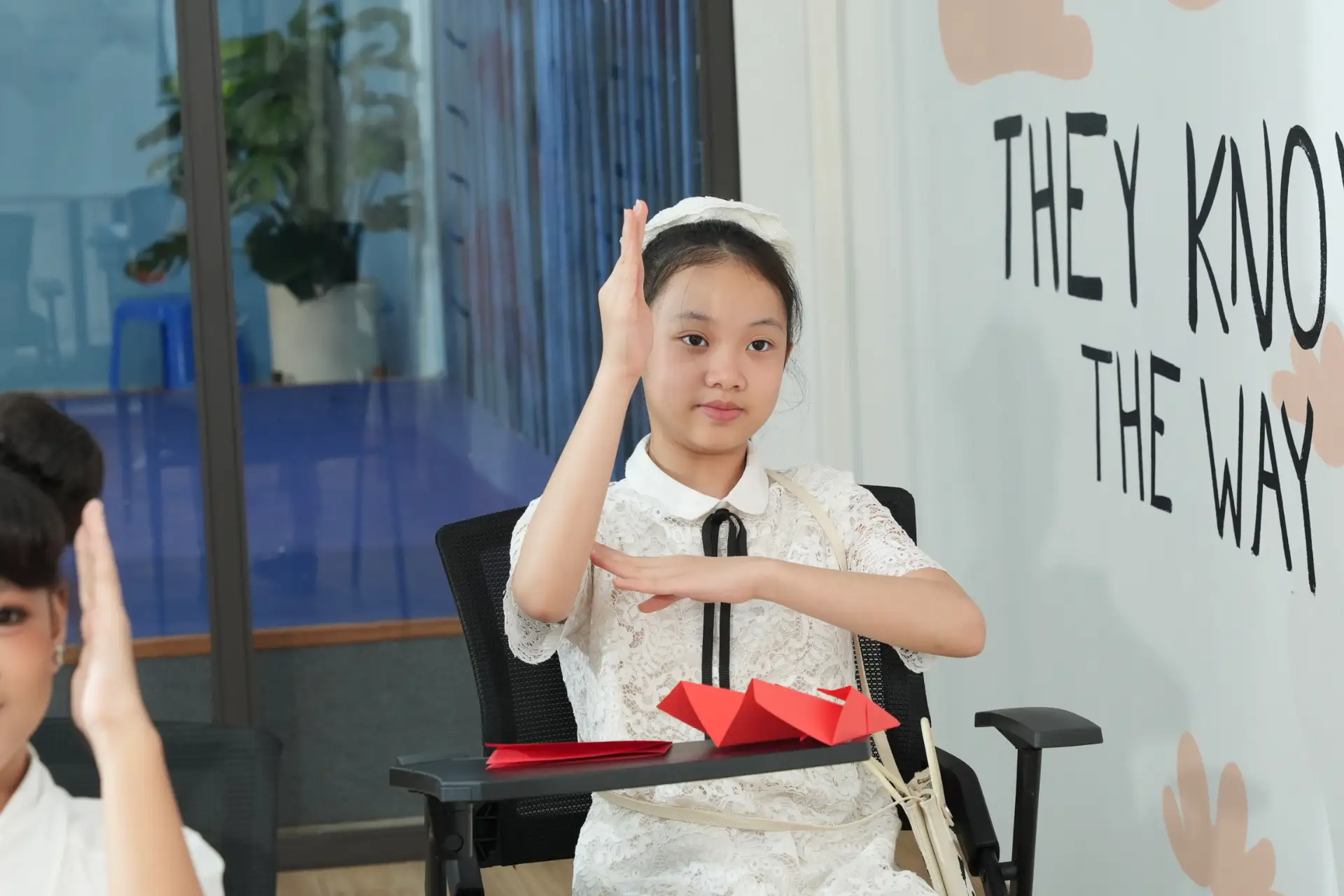 Tâm lý khiến con ngại giao tiếp trước đám đông